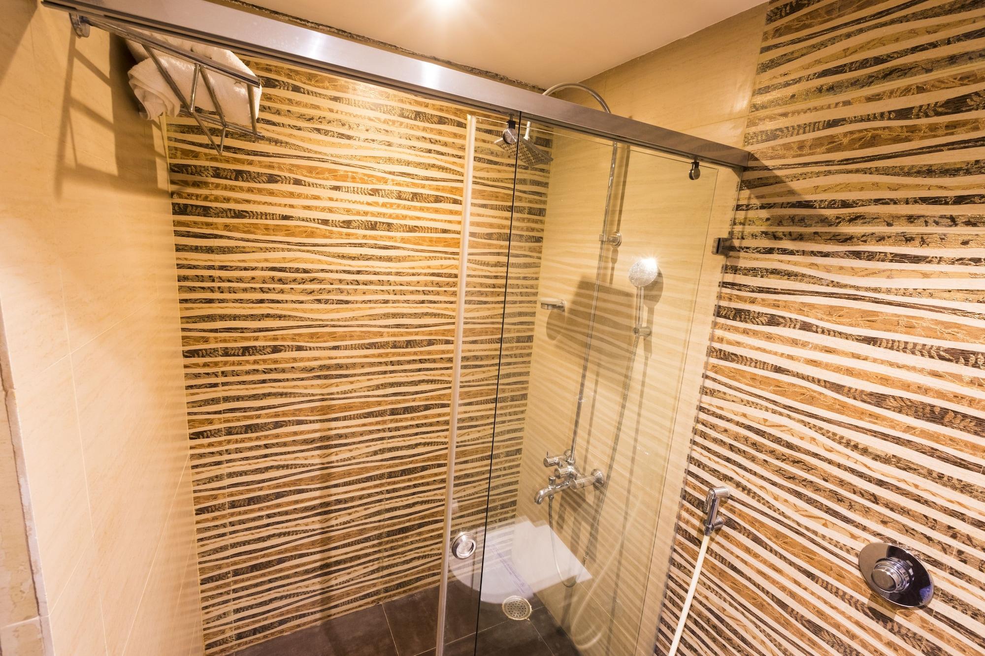 Hotel Grand Residence Ченнаї Екстер'єр фото