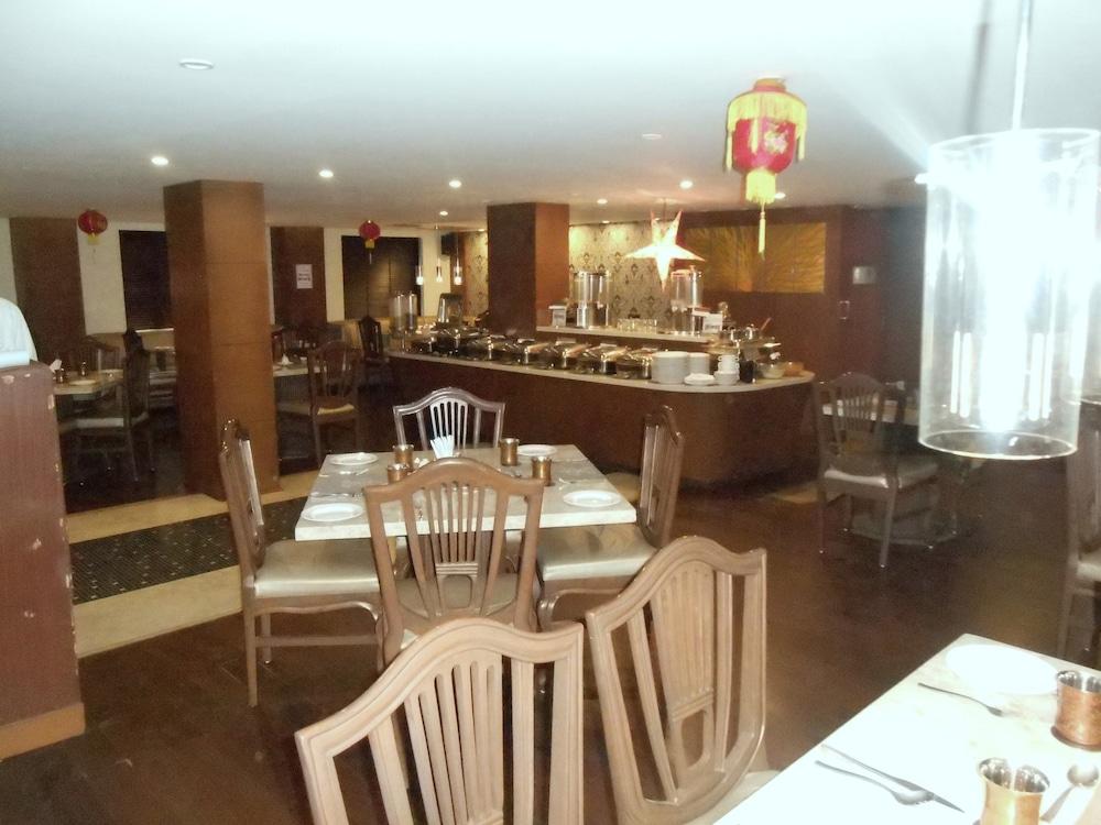 Hotel Grand Residence Ченнаї Екстер'єр фото