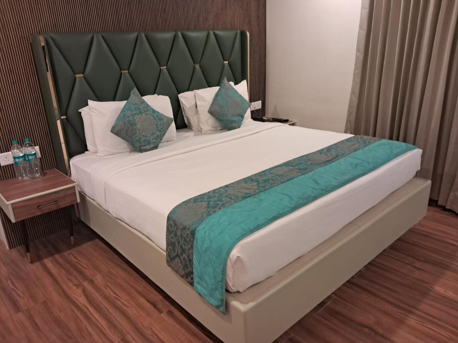 Hotel Grand Residence Ченнаї Екстер'єр фото