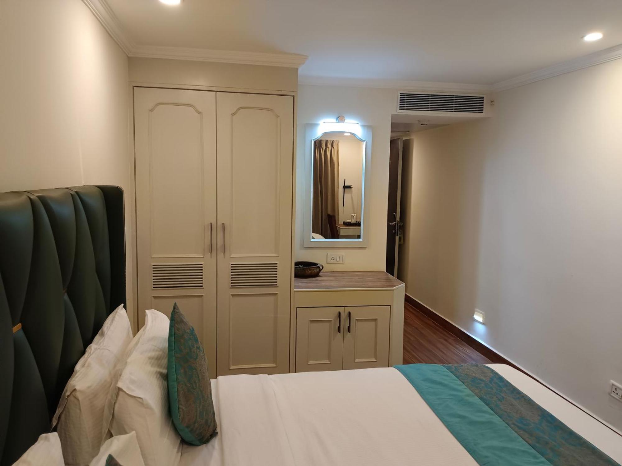Hotel Grand Residence Ченнаї Екстер'єр фото